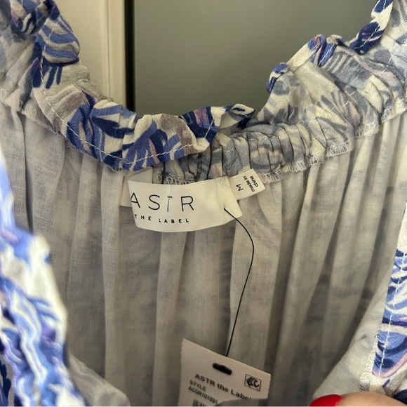 NWT ASTR Viona Floral Off Shoulder Ruffle Maxi Dress - Picture 4 of 5